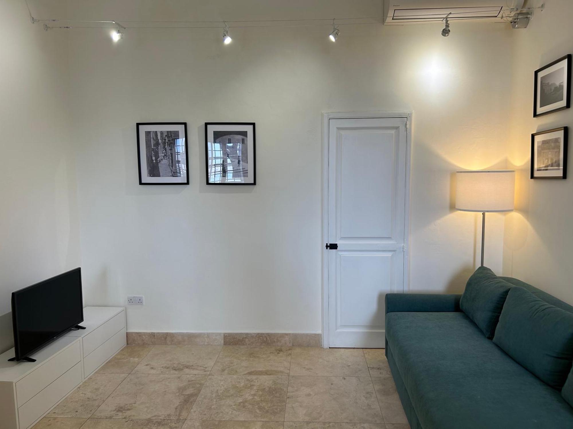Prestigious Pied A Terre Wignacourt With Views Apartment Valletta Exterior photo