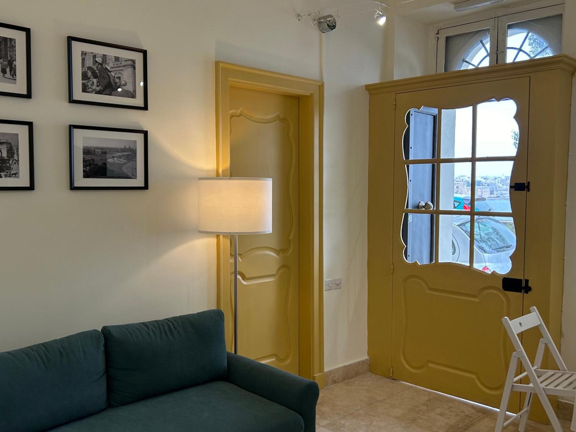 Prestigious Pied A Terre Wignacourt With Views Apartment Valletta Exterior photo